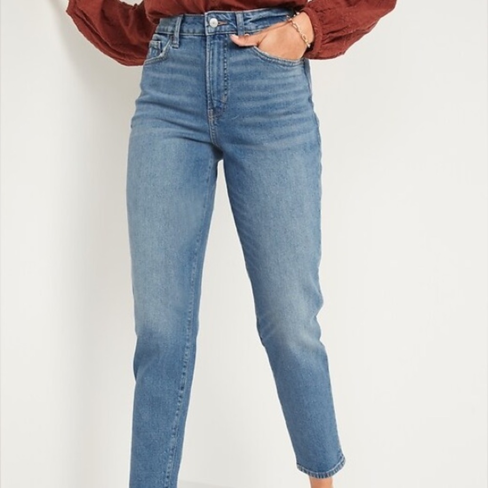 Old Navy Women 2 Petite Secret-Slim Pockets High Rise OG Straight Ankle Jeans